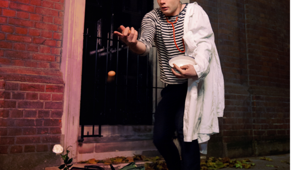 Bizet's comic opera The Doctor's Miracle, Le Docteur Miracle The